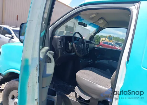 2009 GMC Savana 2500 Work Van z USA, uszkodzony, nr VIN 1GTGG25K491124702